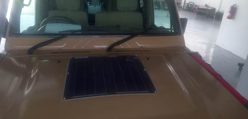 Sonnenkollektoren auf unseren Safari-Fahrzeugen 