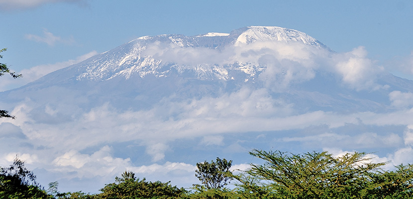 Spectacular: Kilimanjaro seen from Ramses Vanneste's hot air balloon